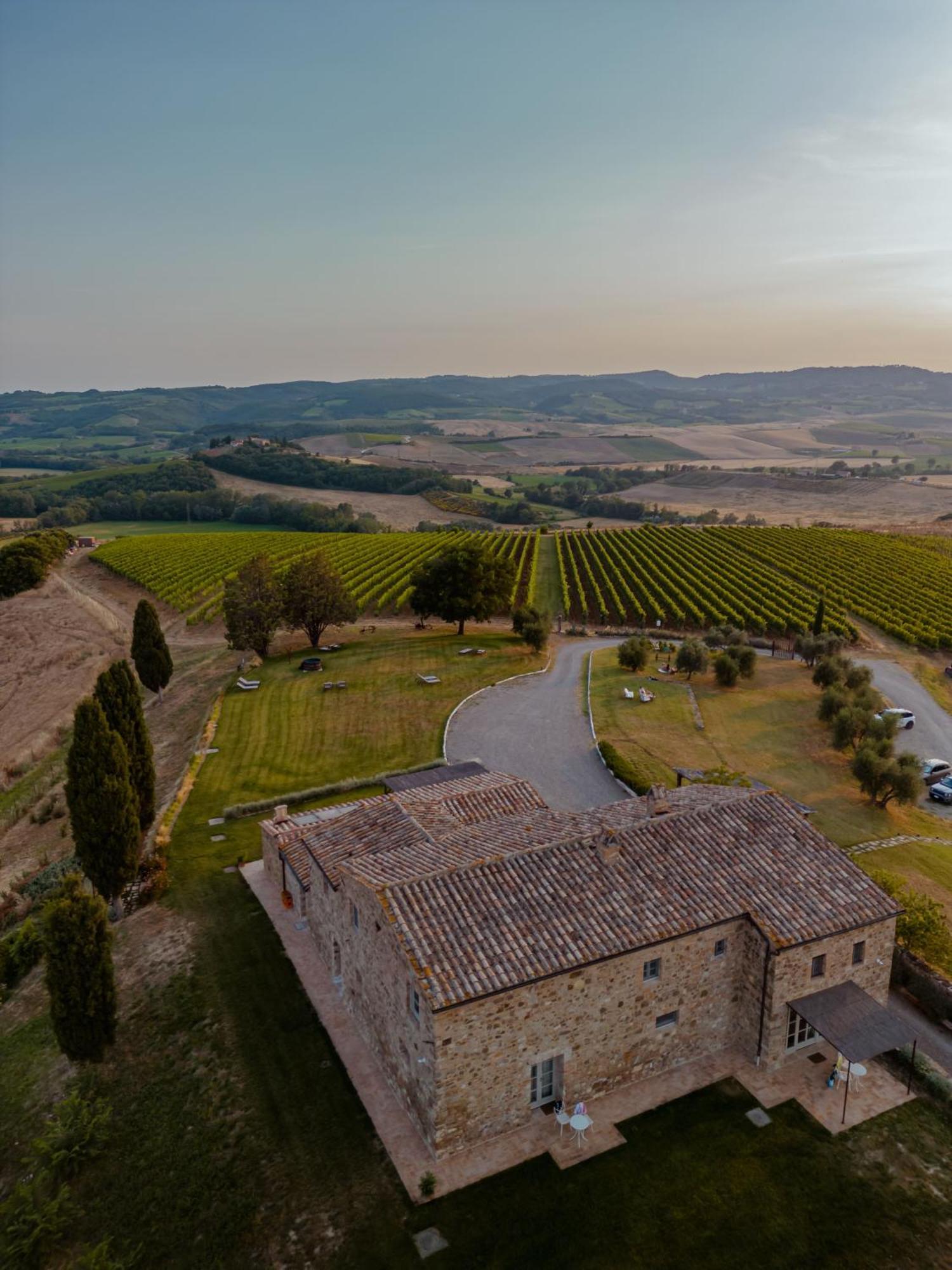 Villa Sce Quiríc San Quirico dʼOrcia Exterior foto
